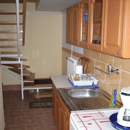 Bundics Vendeghazak Bed & Breakfast Ленти Екстериор снимка