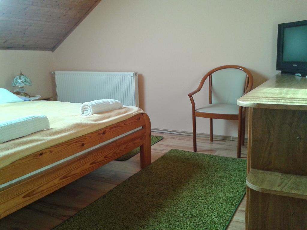 Bundics Vendeghazak Bed & Breakfast Ленти Екстериор снимка